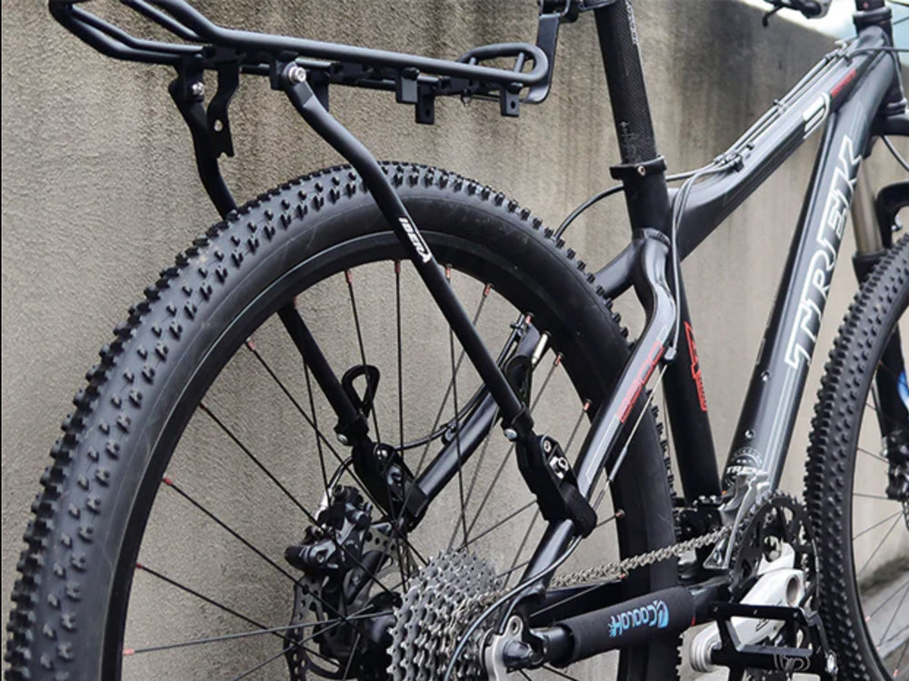 IBERA iPhone5用 自転車取付ケース カーボン調 ブラック 縦横対応 IBERA iPhone5用 自転車取付ケース カーボン調 ブラック 縦横